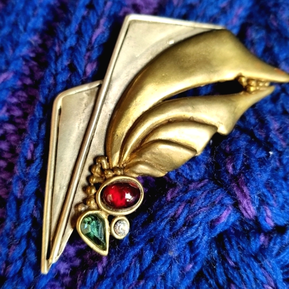 Vintage brooch brutalist stylized wing gold sterling silver pin 925 futuristic